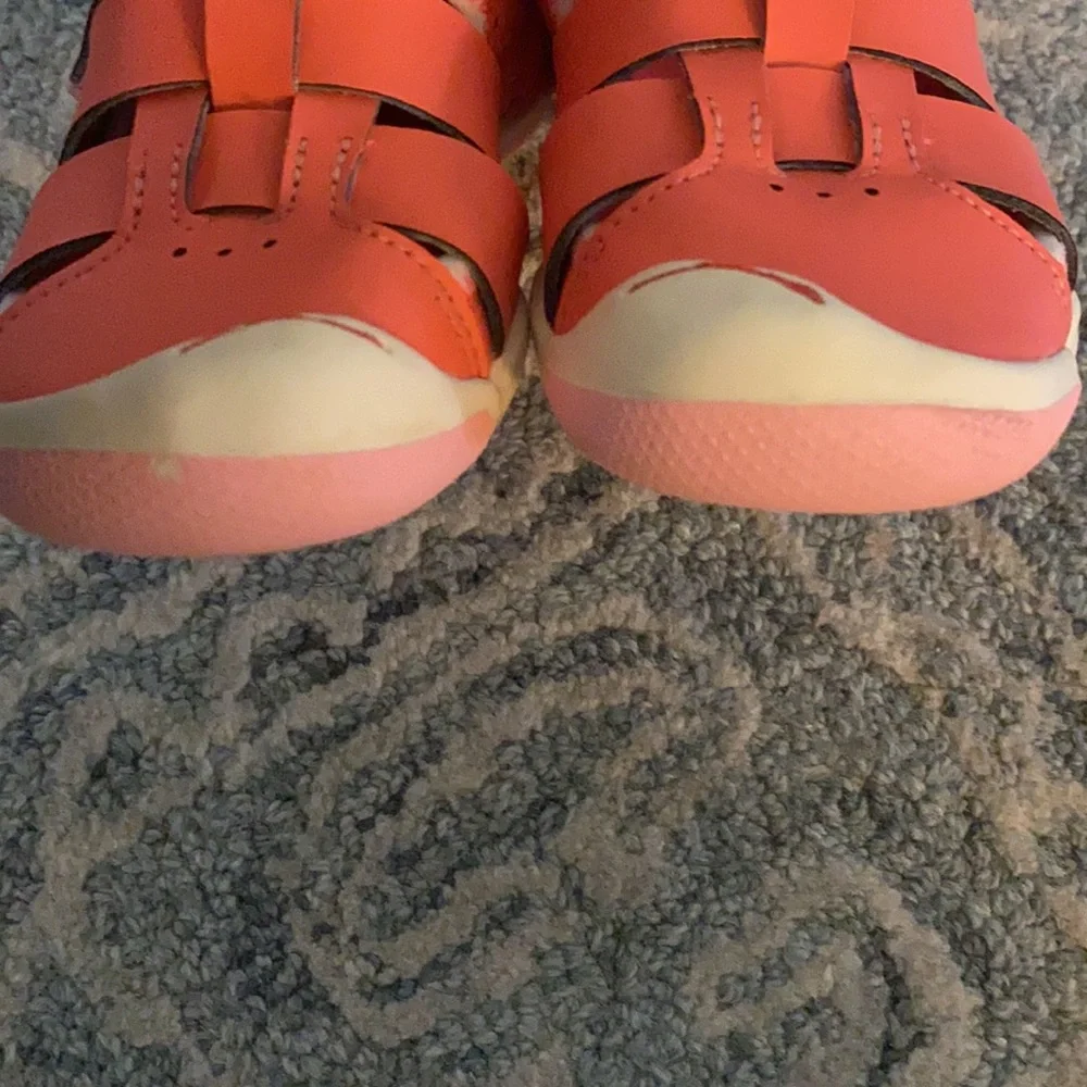 PLAE Kids Coral Pink Closed-Toe Sandals
